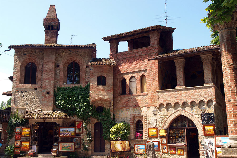 Grazzano Visconti – Borough and Castle 
